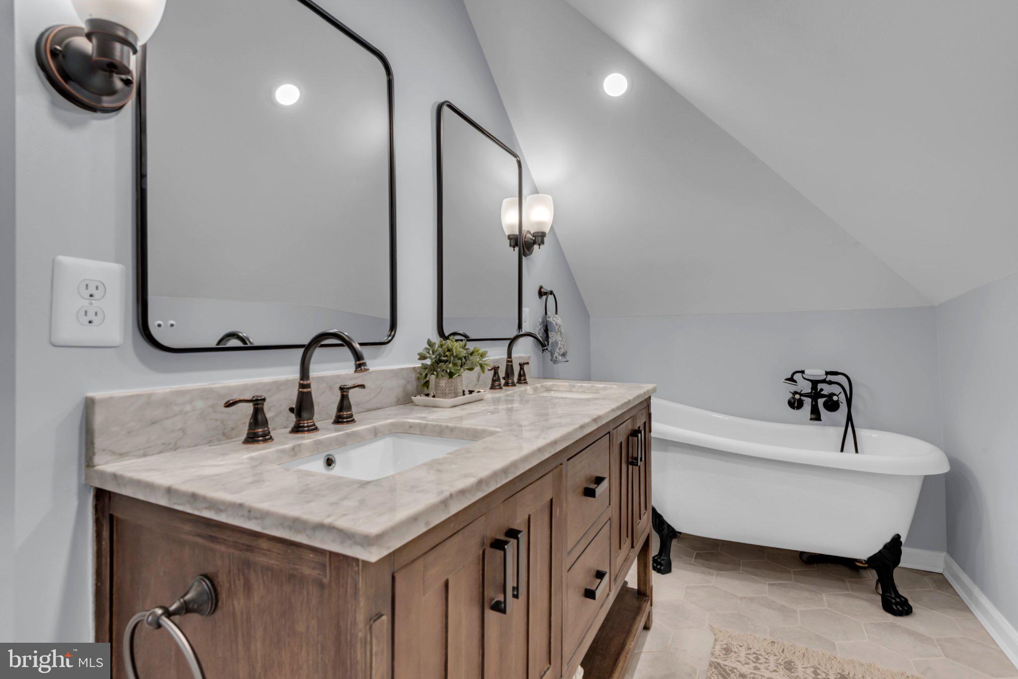 MURRAY HILL - Residential