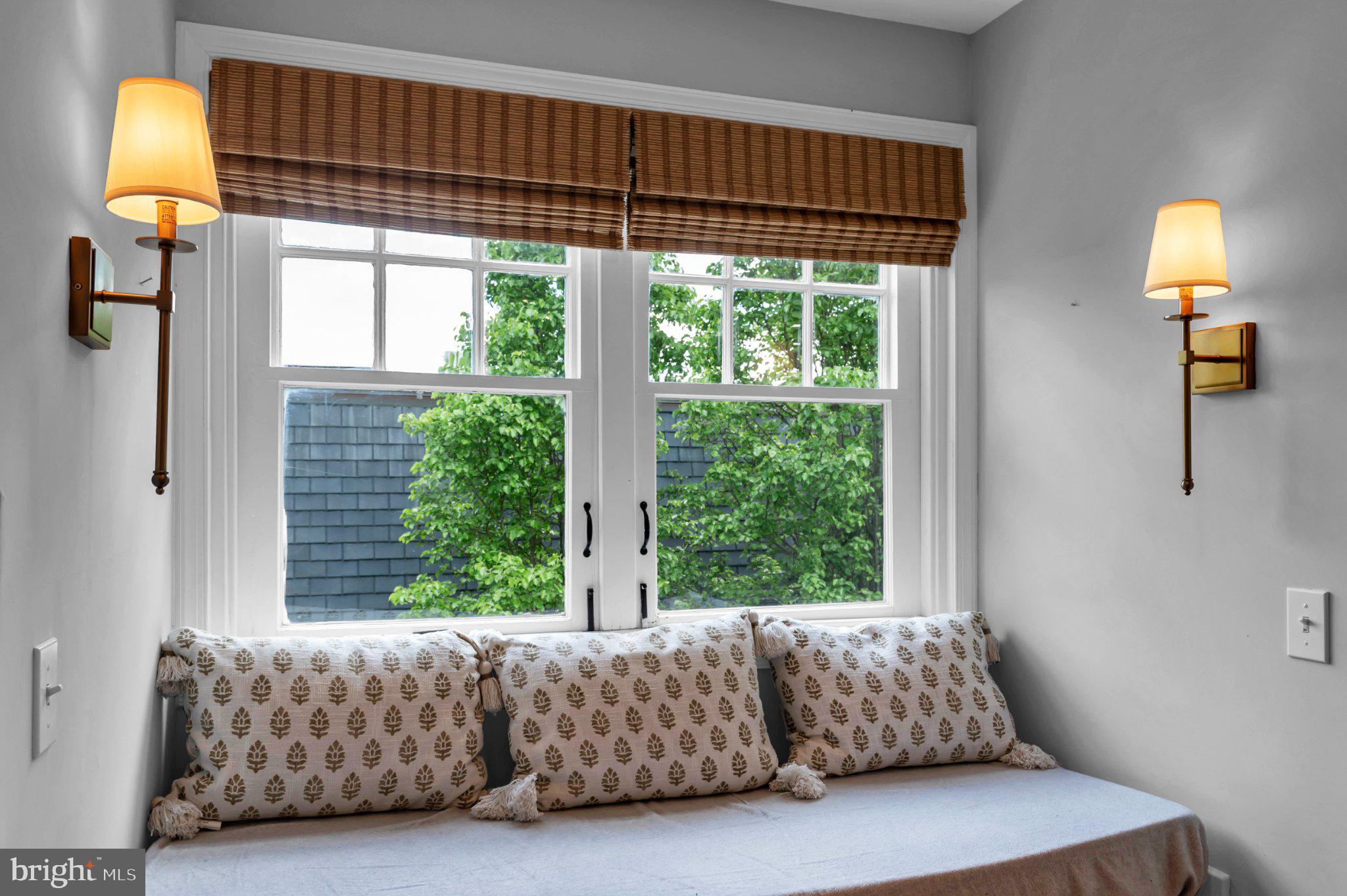 MURRAY HILL - Residential