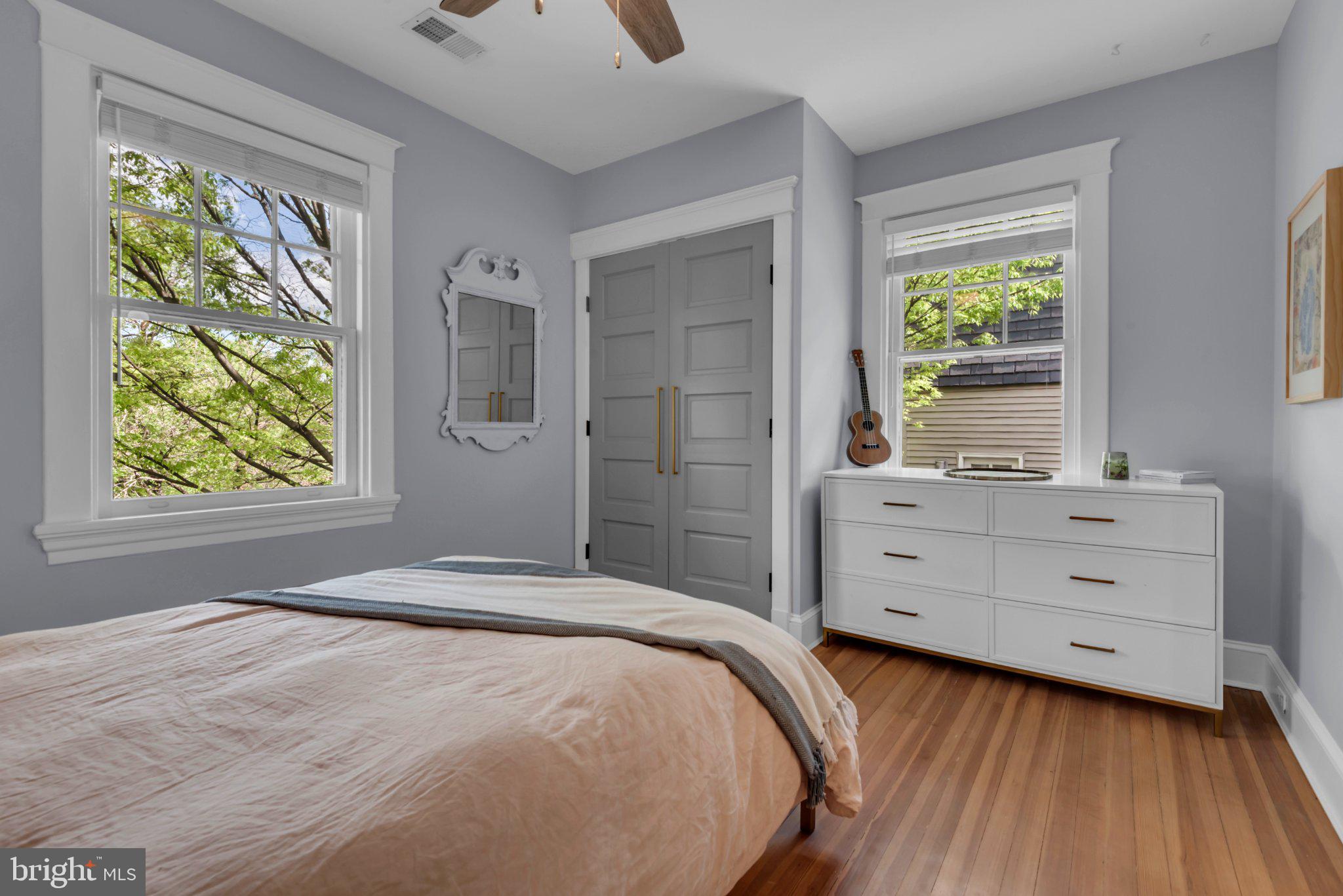 MURRAY HILL - Residential