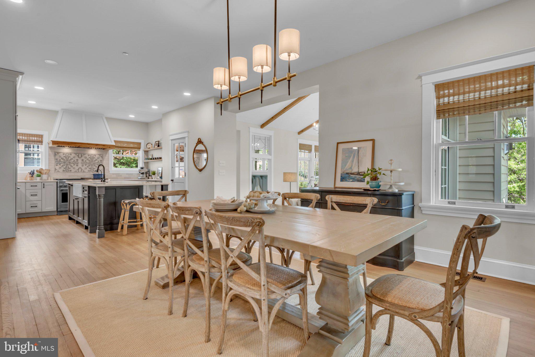 MURRAY HILL - Residential