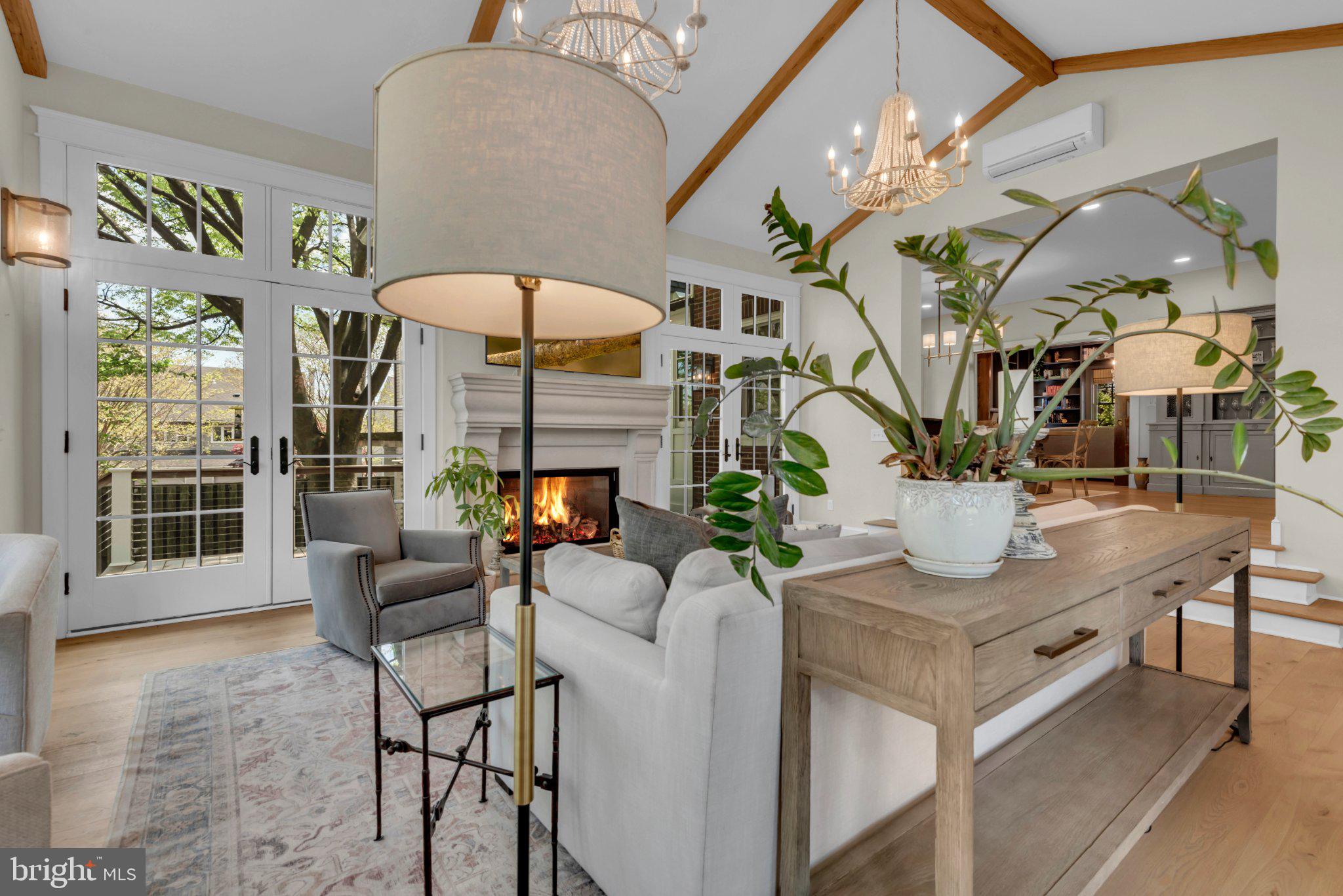 MURRAY HILL - Residential