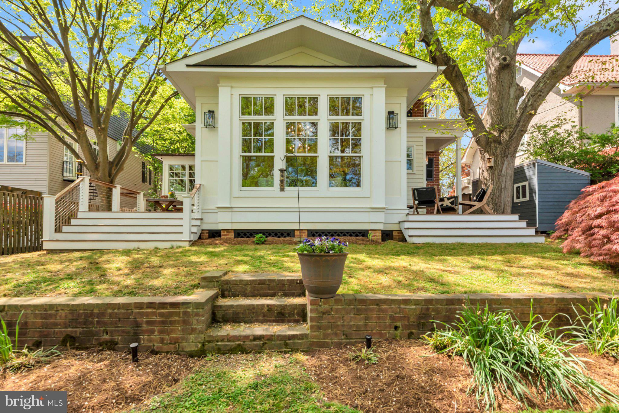 MURRAY HILL - Residential