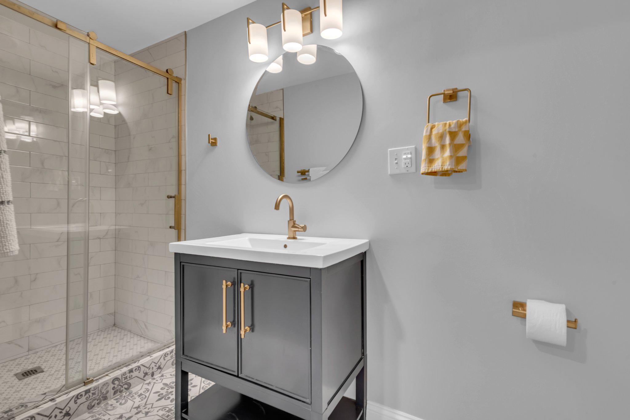 MURRAY HILL - Residential