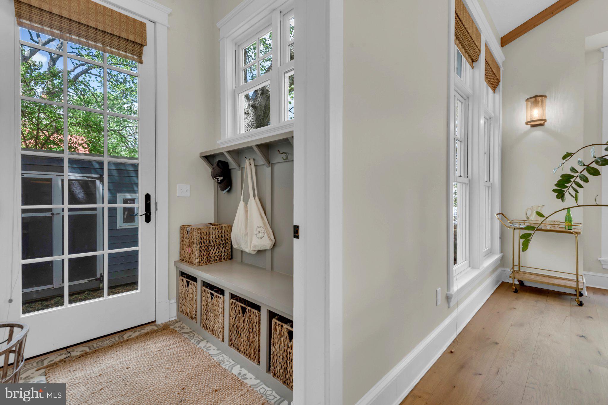 MURRAY HILL - Residential