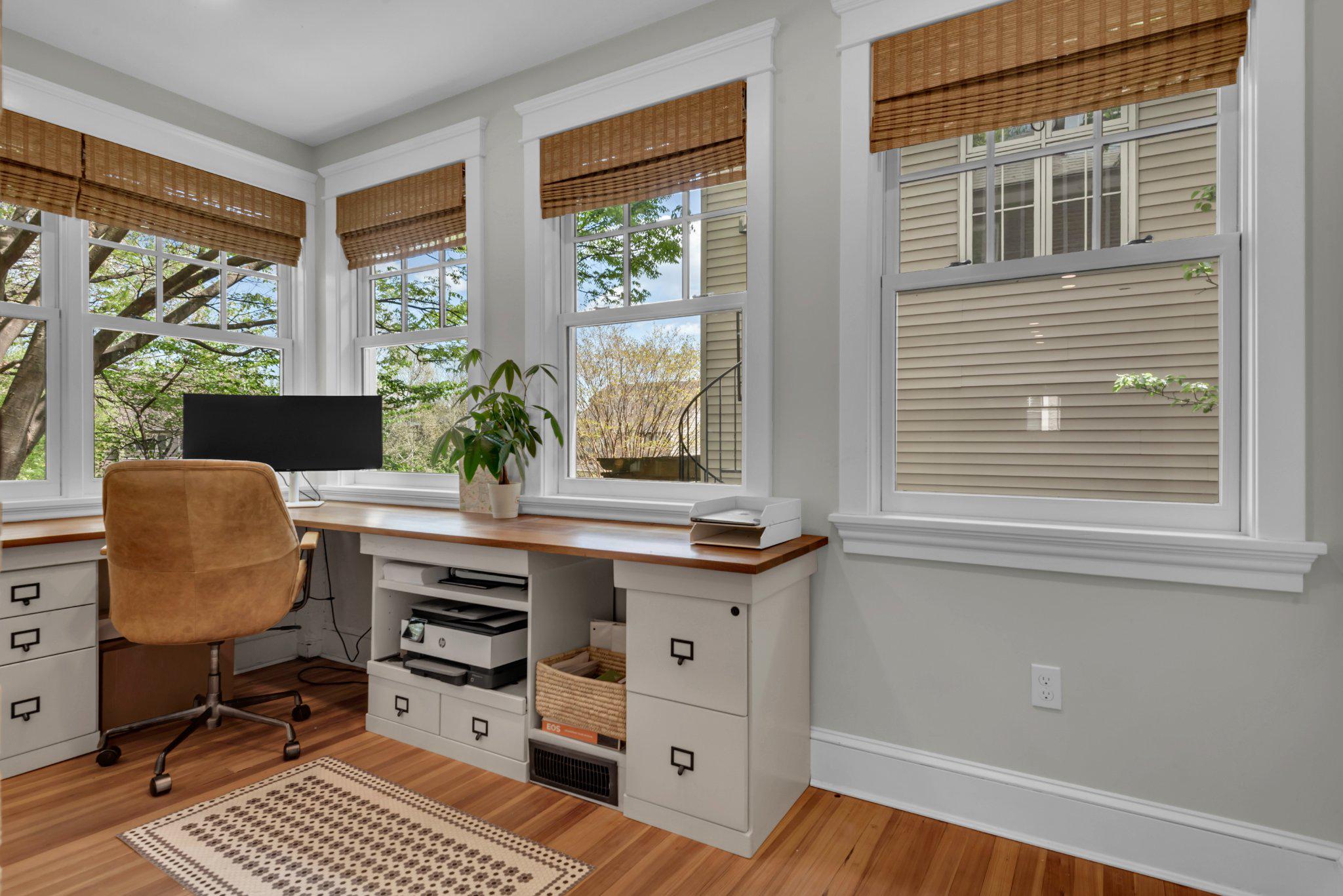 MURRAY HILL - Residential