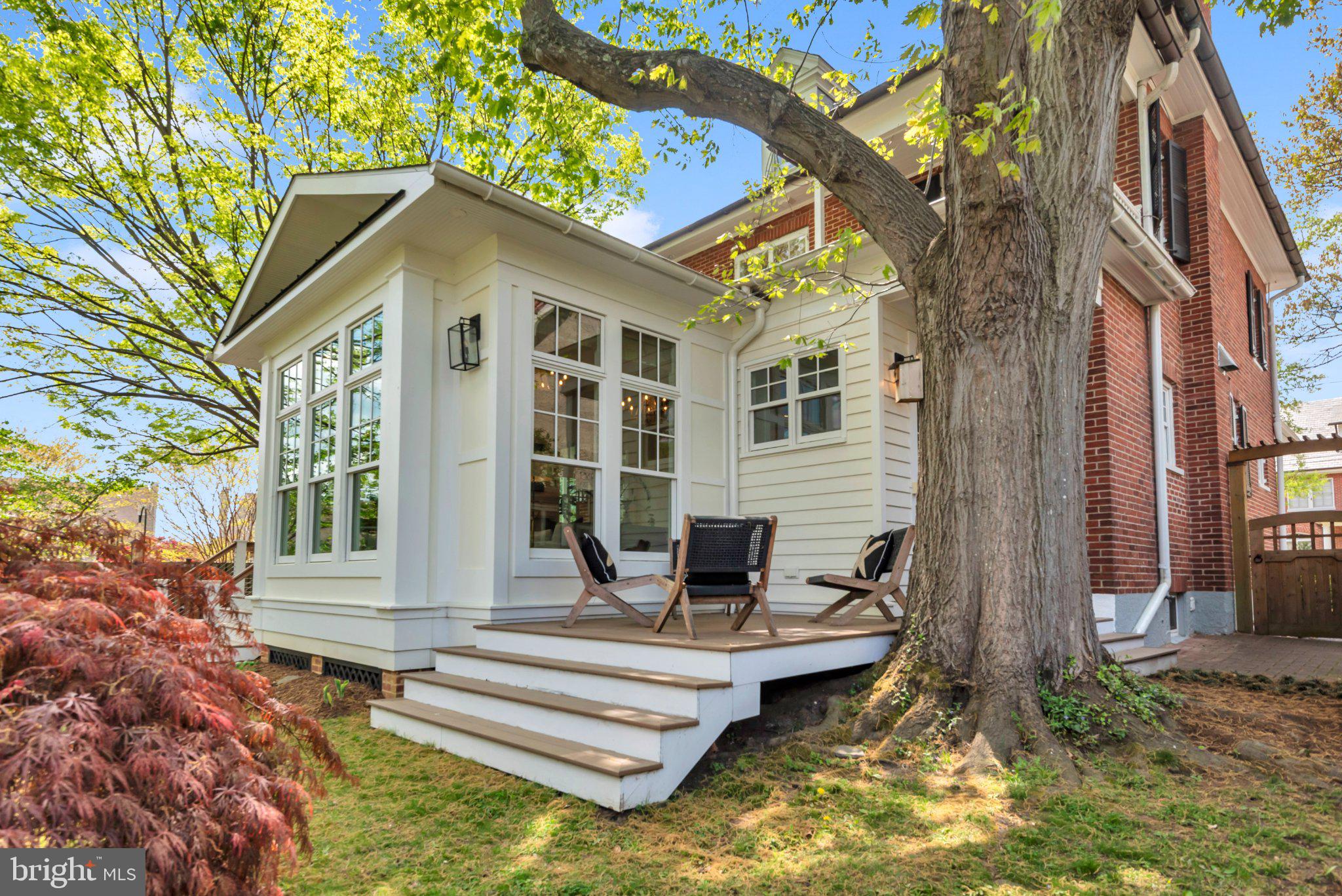 MURRAY HILL - Residential