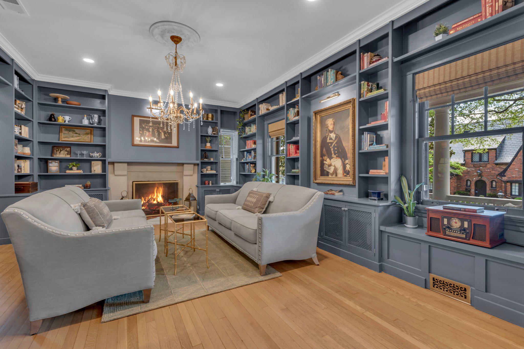 MURRAY HILL - Residential