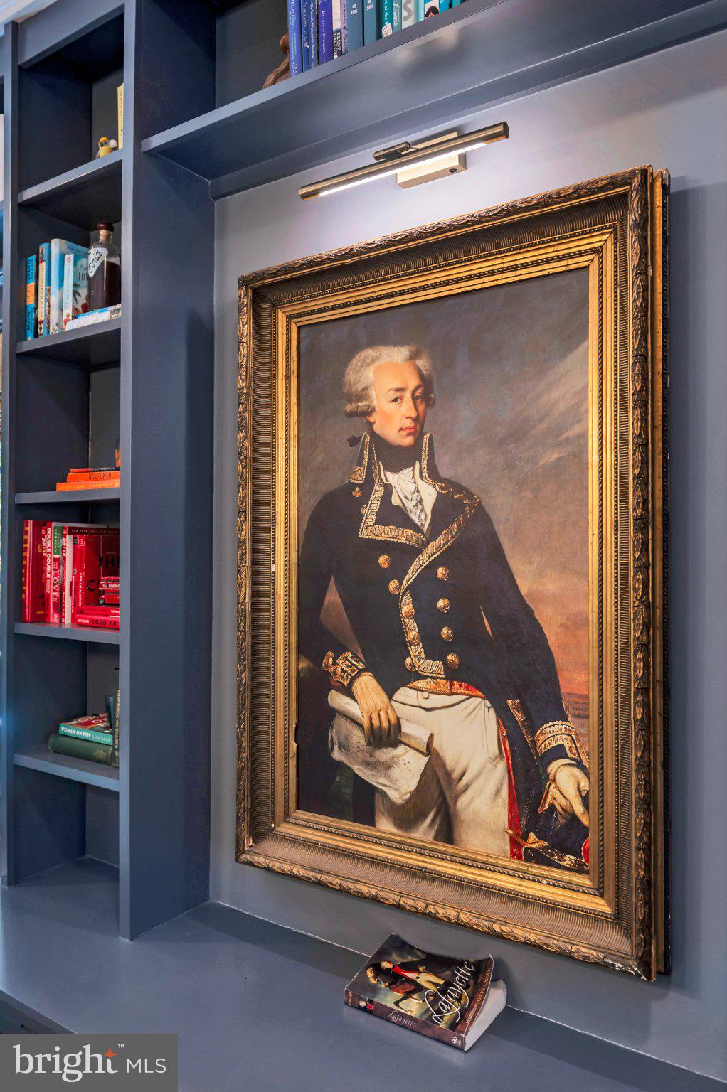 MURRAY HILL - Residential