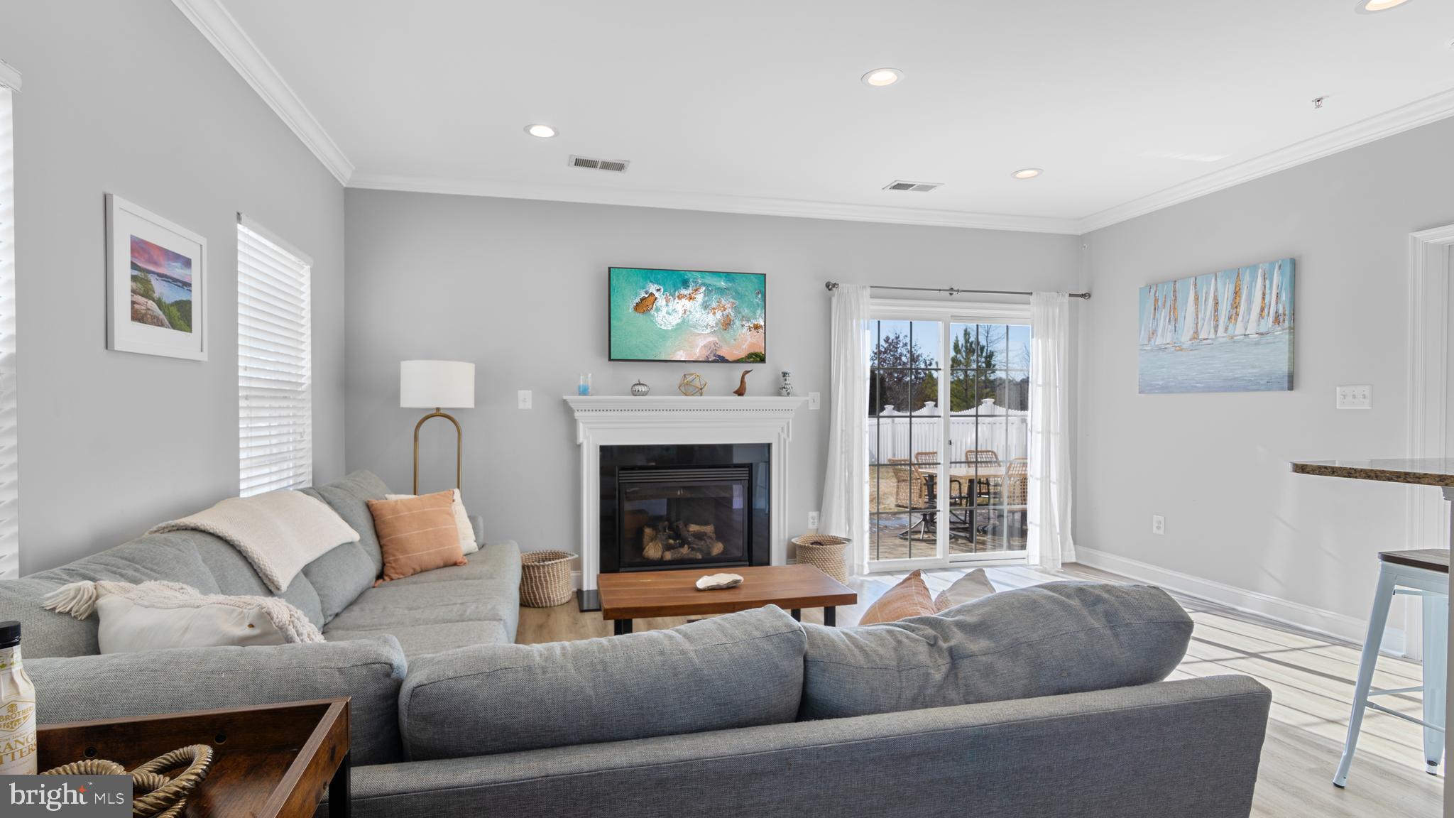 LAKELANDS AT EASTON - Residential