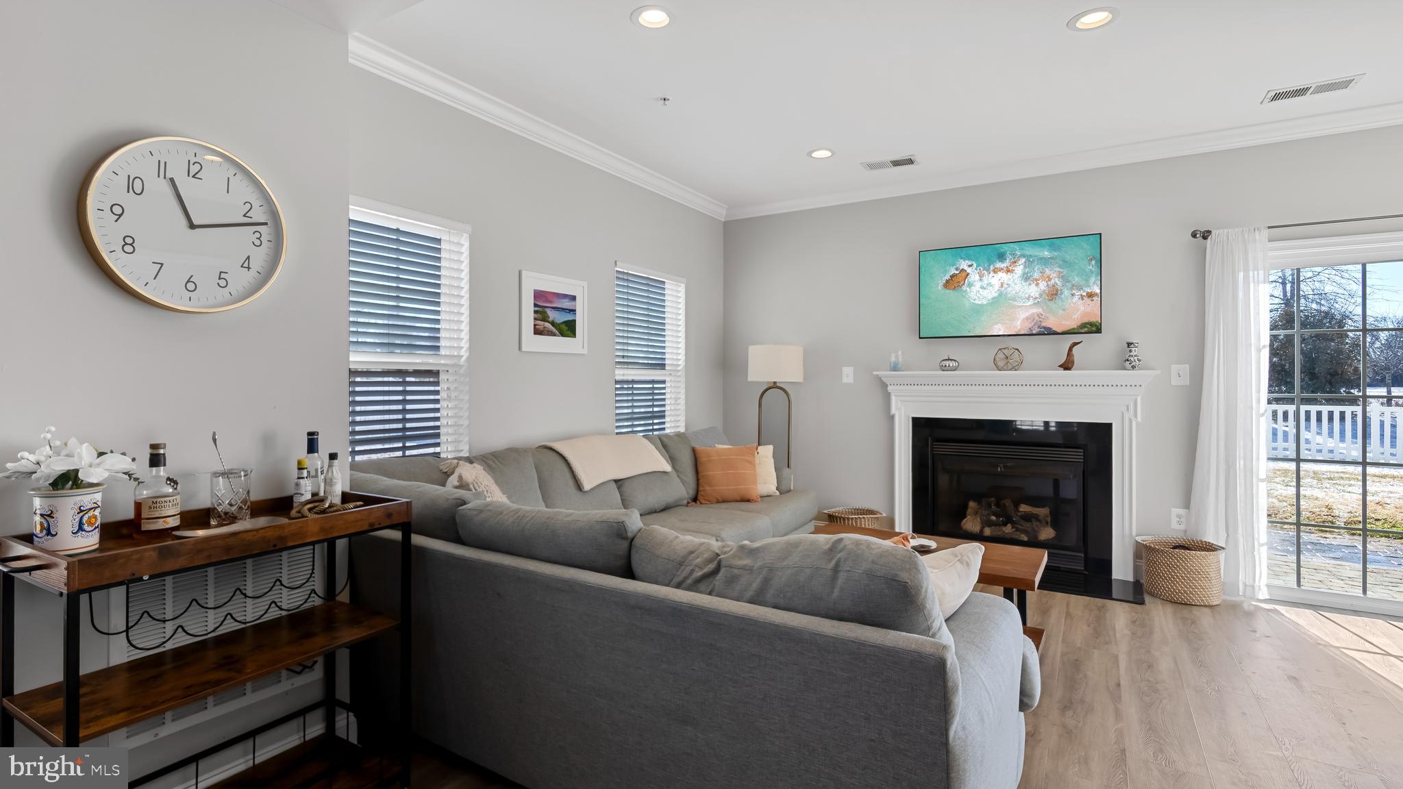 LAKELANDS AT EASTON - Residential