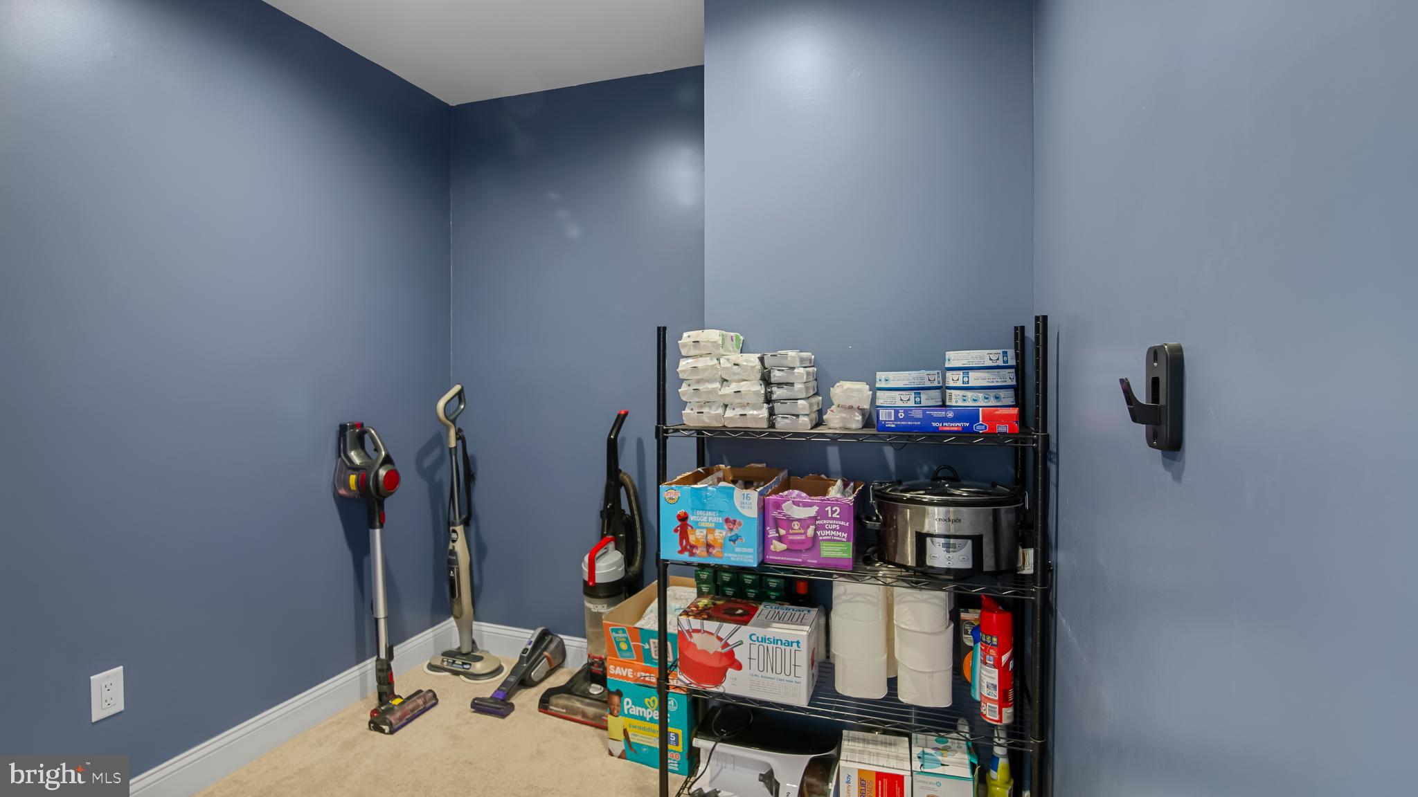 LAKELANDS AT EASTON - Residential