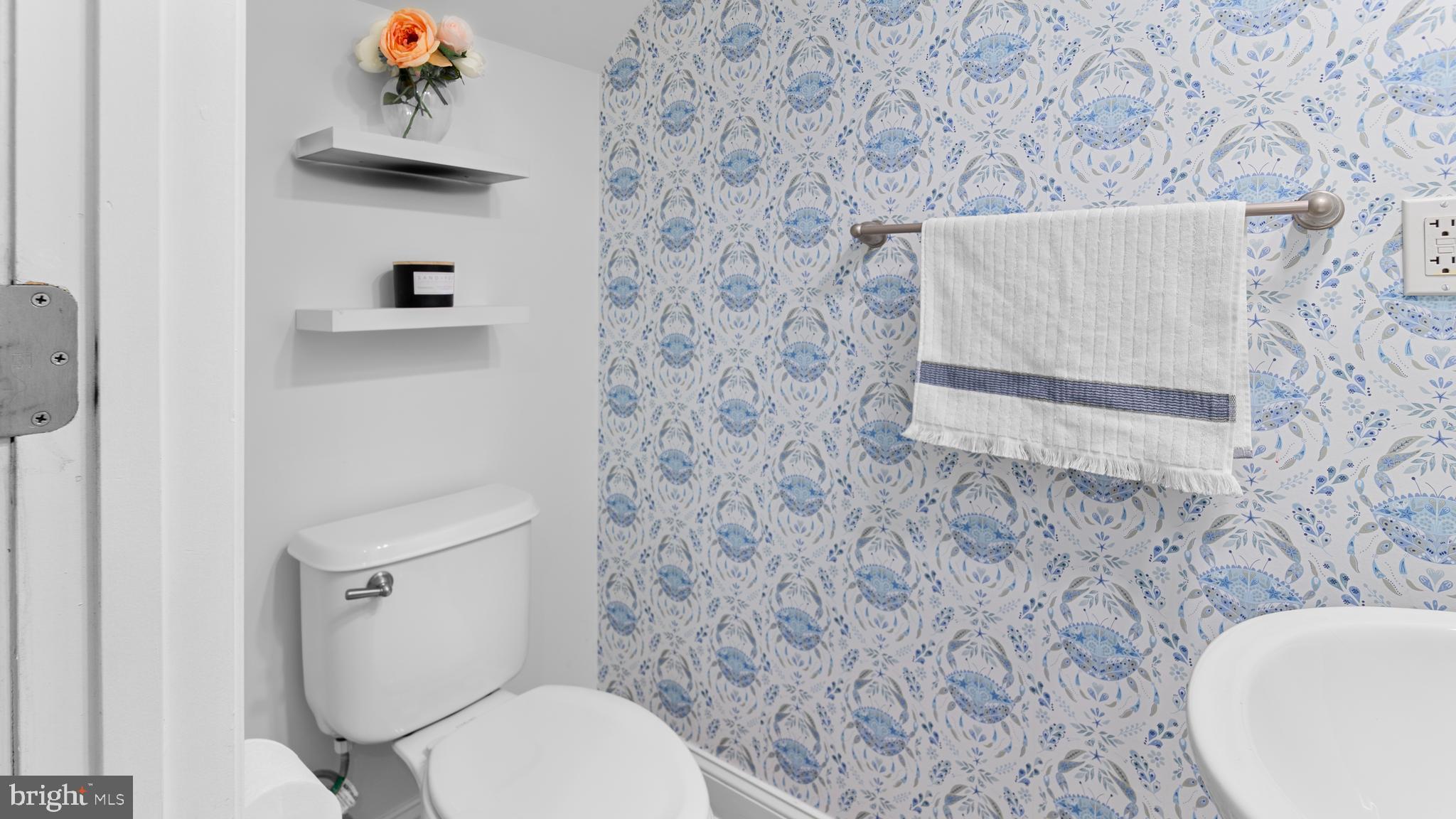 LAKELANDS AT EASTON - Residential