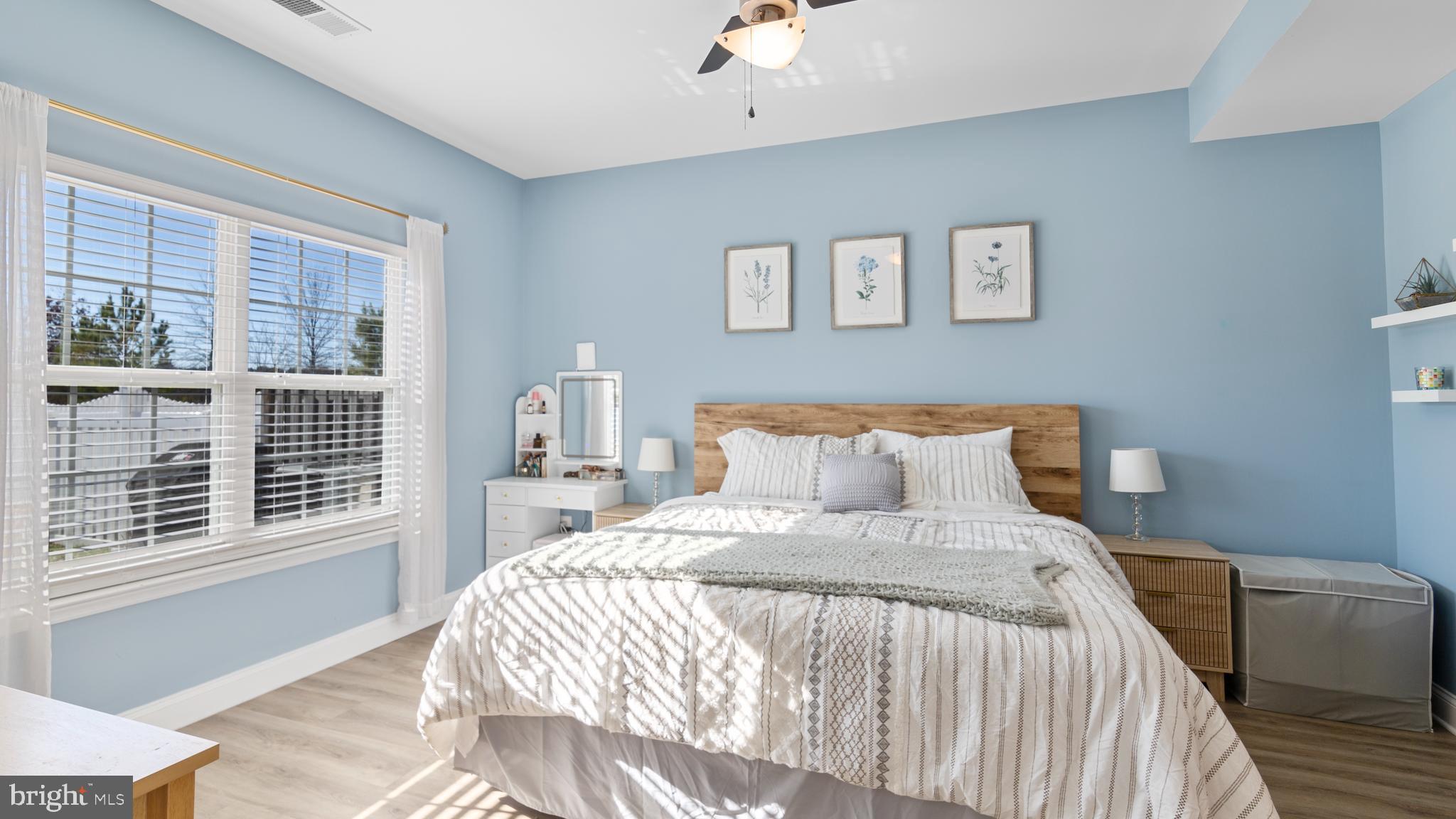 LAKELANDS AT EASTON - Residential