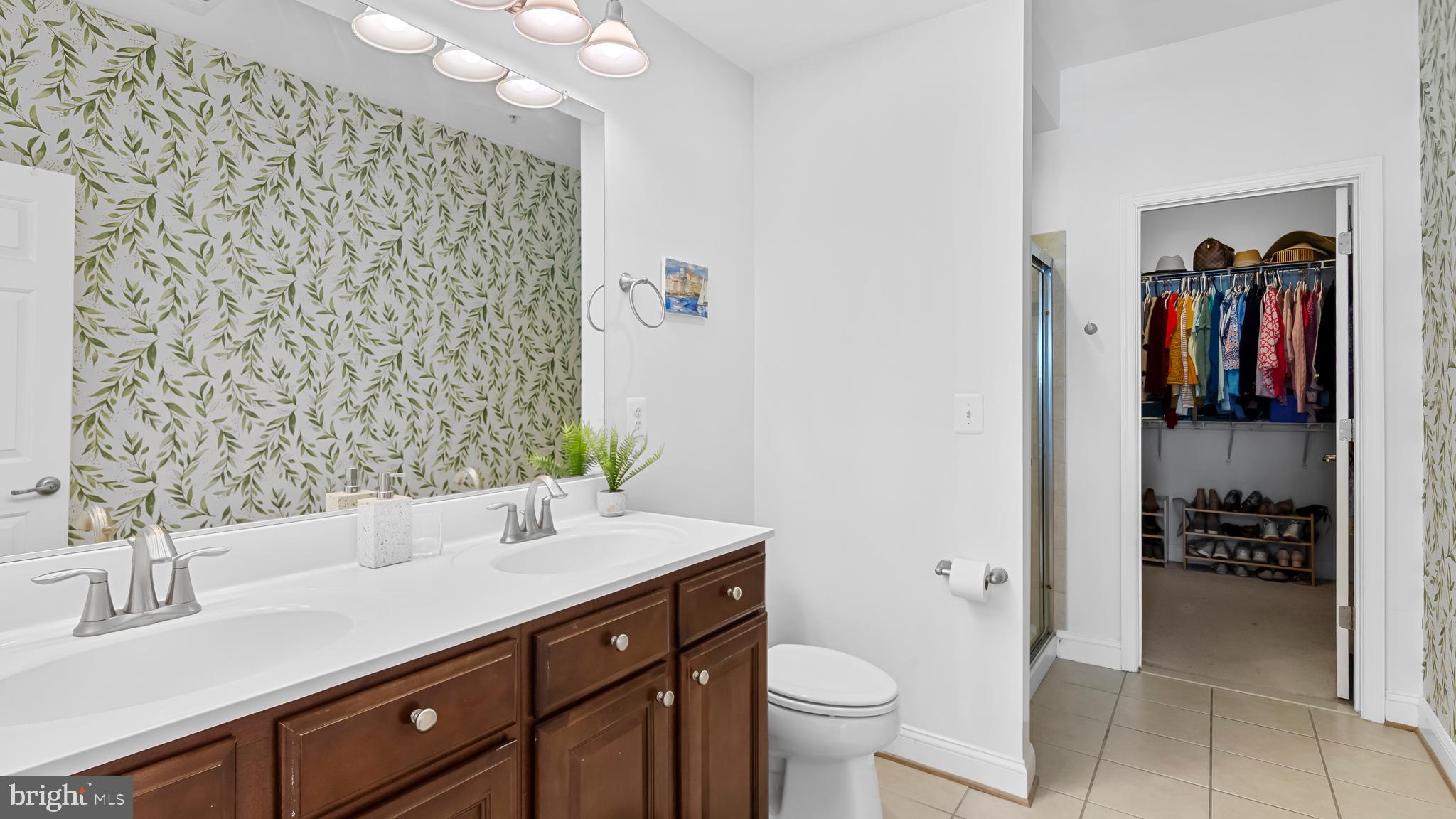 LAKELANDS AT EASTON - Residential