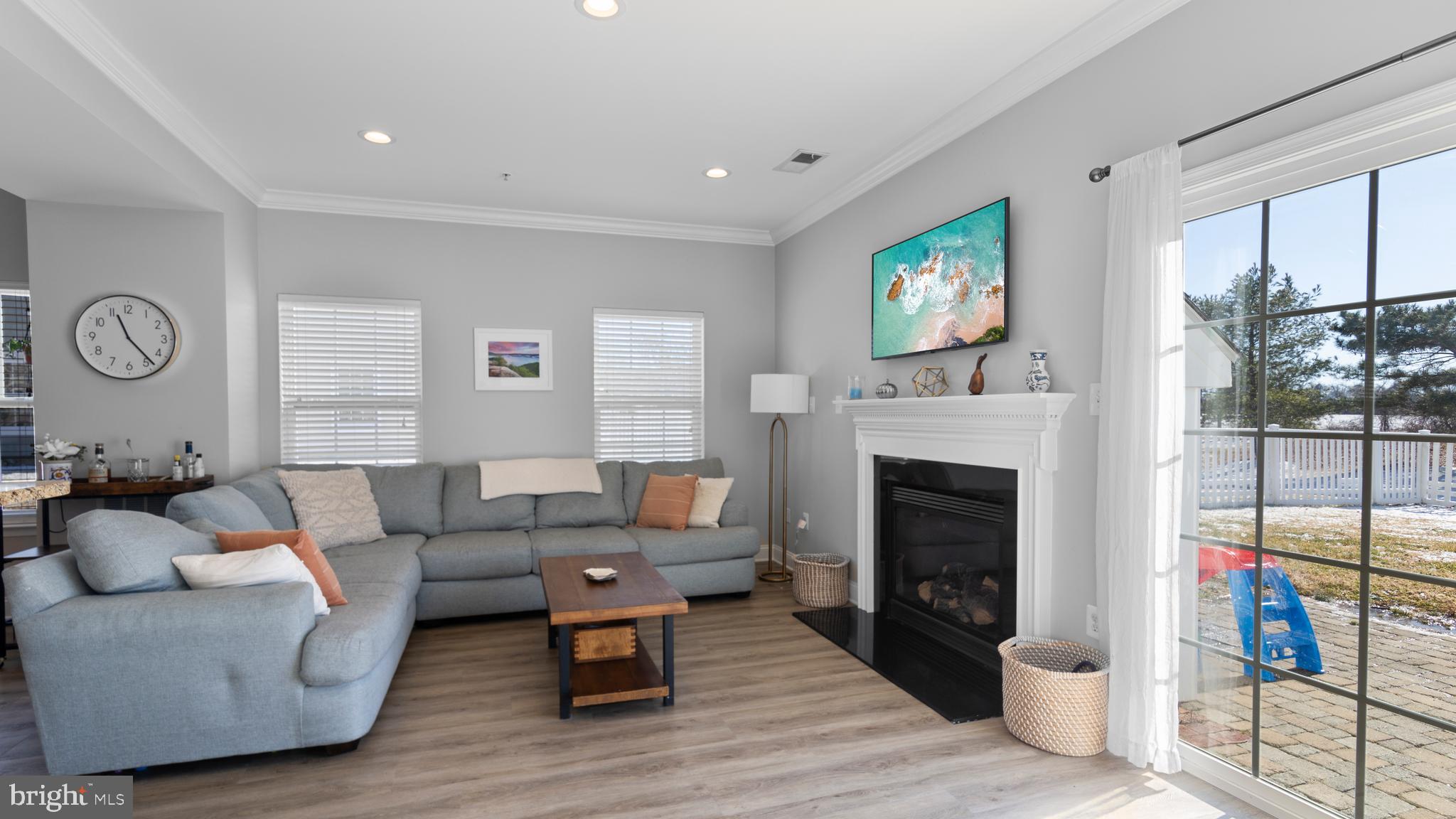 LAKELANDS AT EASTON - Residential