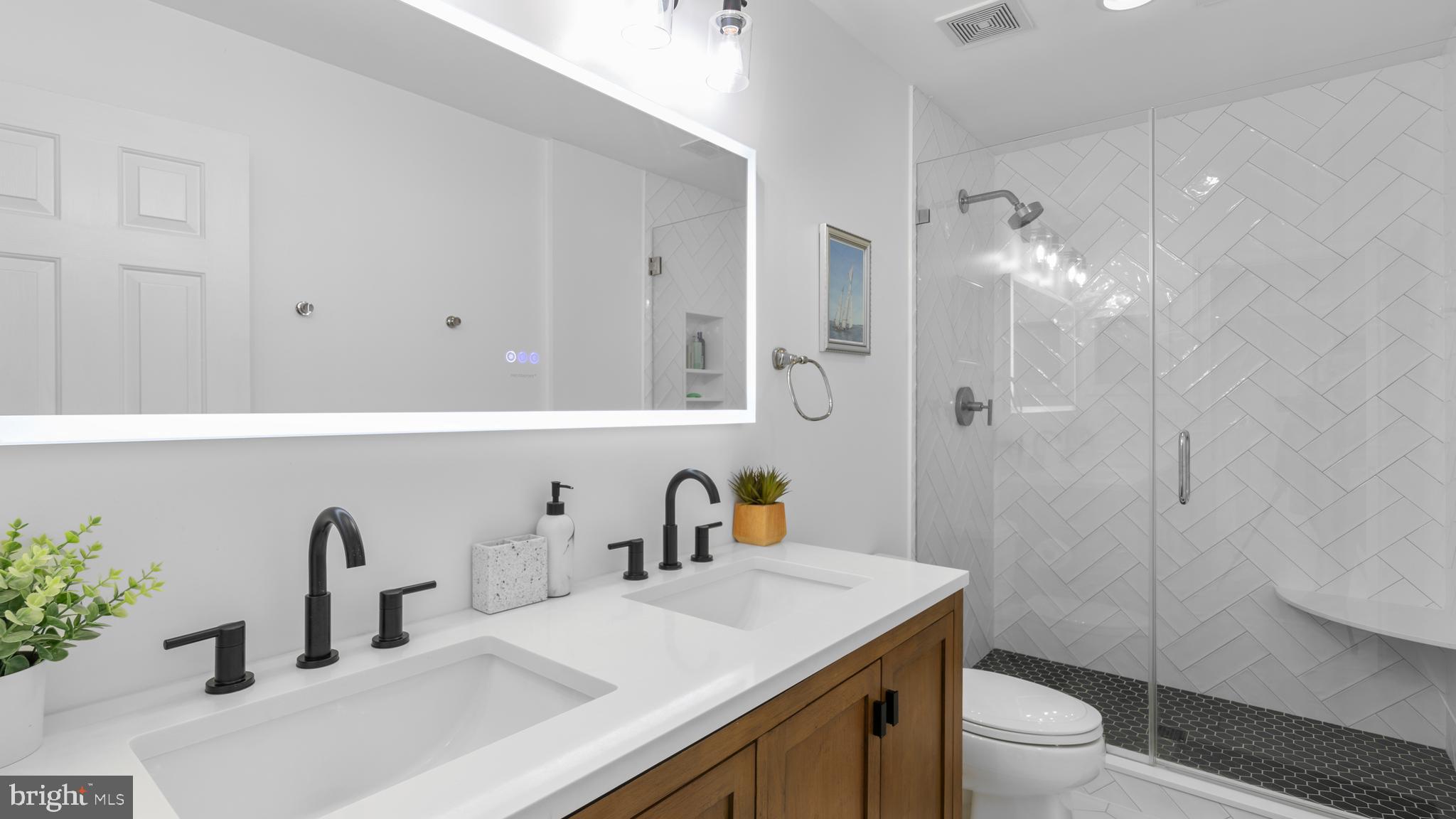 LAKELANDS AT EASTON - Residential