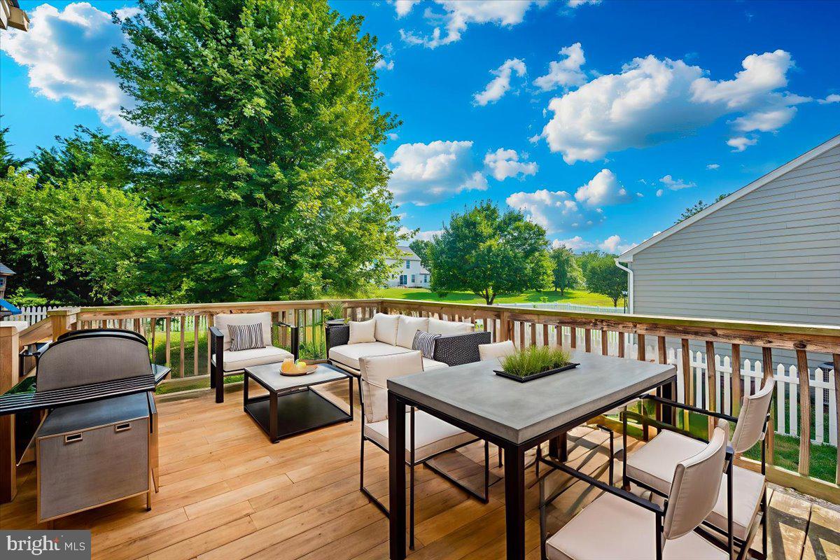 WESTFIELDS - Residential