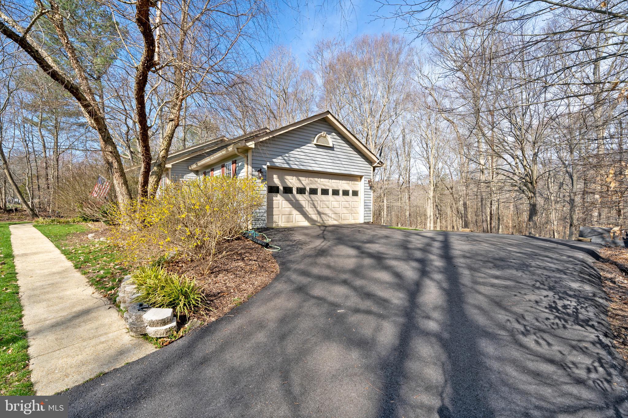 BOWEN ESTATES - Residential