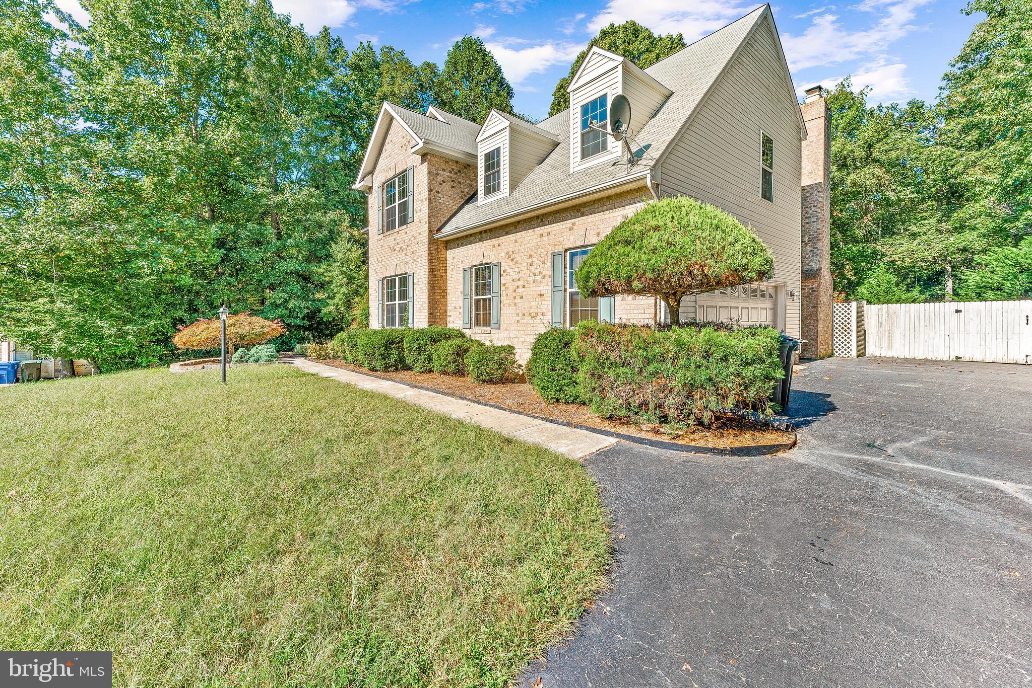 KINGS GRANT LA PLATA - Residential