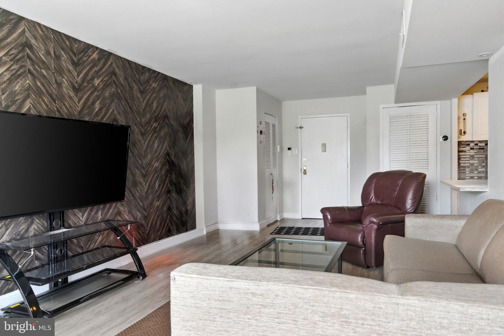 Photo of 5340 Holmes Run Parkway #419, ALEXANDRIA, VA 22304 (MLS # VAAX2051440)