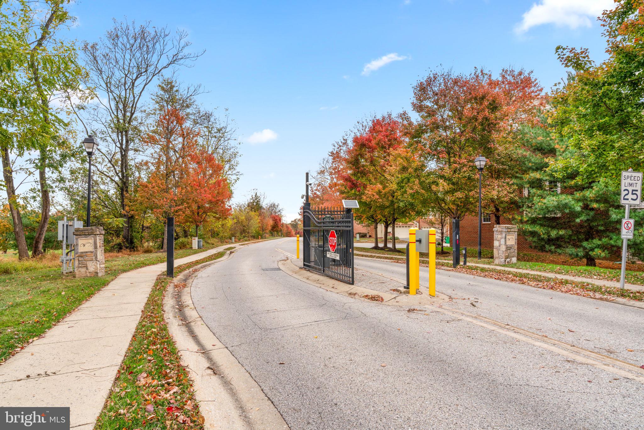 COURTYARDS AT WAVERLY WOODS - Residential