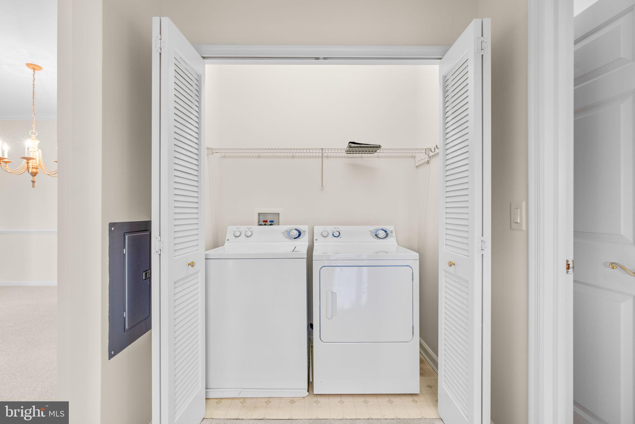 COURTYARDS AT WAVERLY WOODS - Residential