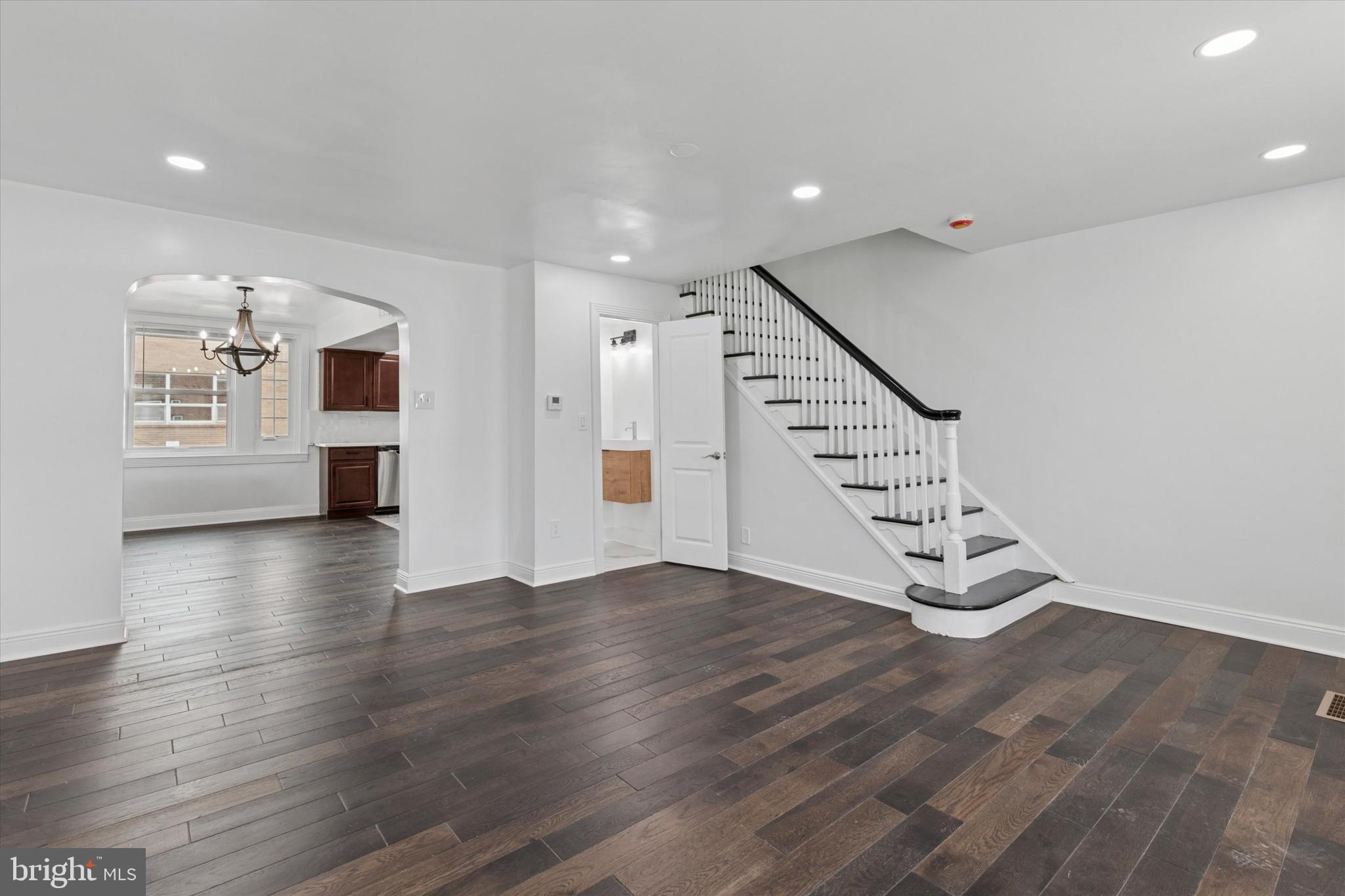 GERMANTOWN (EAST) - Residential