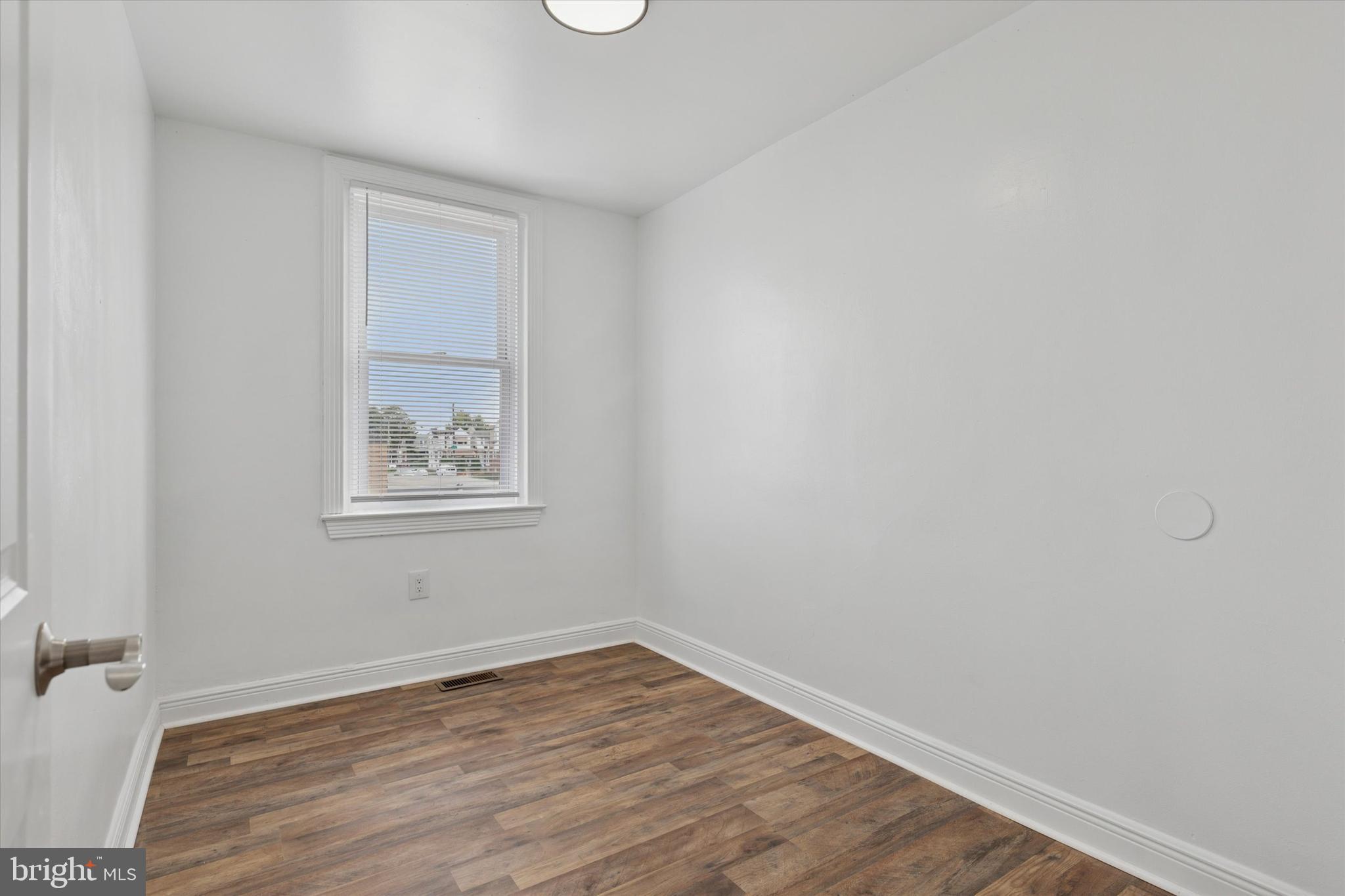 GERMANTOWN (EAST) - Residential