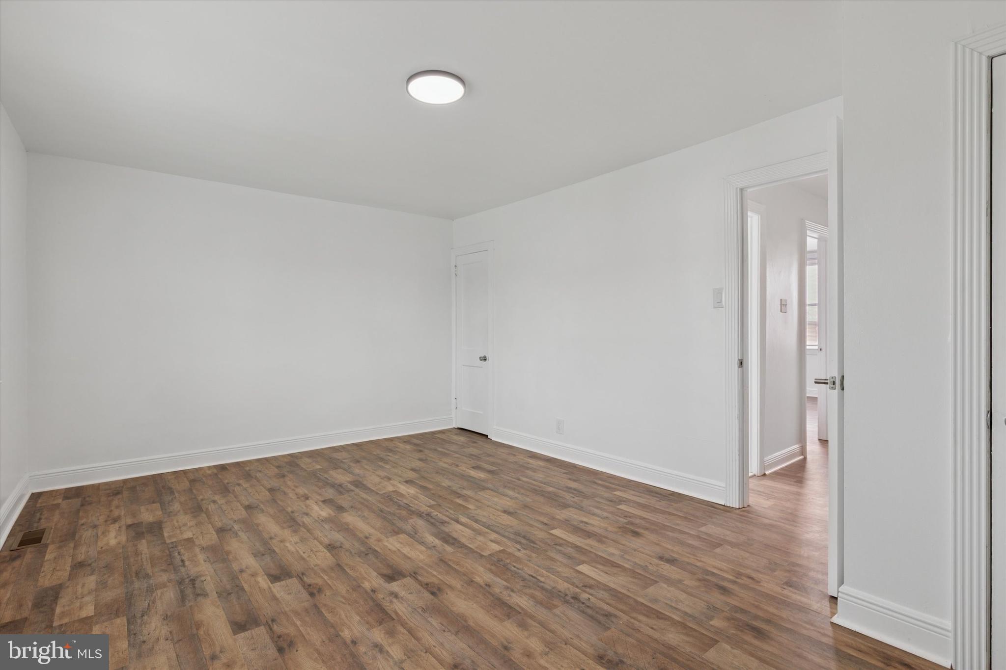 GERMANTOWN (EAST) - Residential