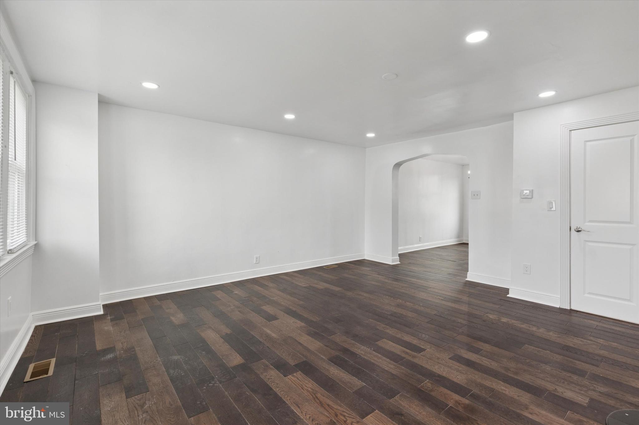 GERMANTOWN (EAST) - Residential