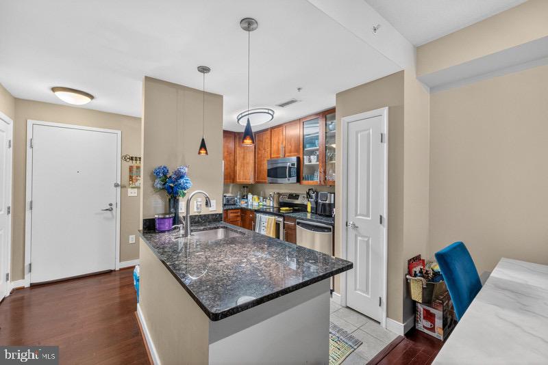 ONE NATIONAL HARBOR CONDOMINIUM - Residential