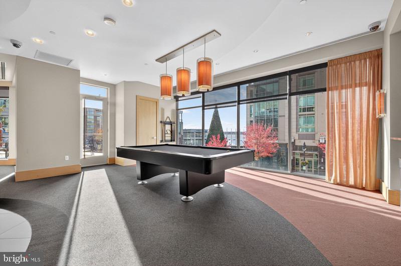 ONE NATIONAL HARBOR CONDOMINIUM - Residential