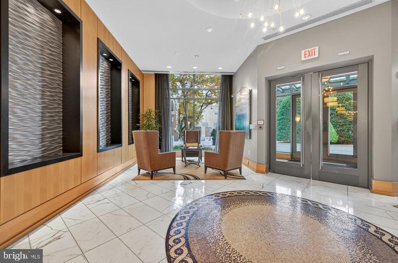 ONE NATIONAL HARBOR CONDOMINIUM - Residential