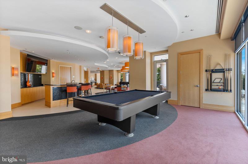 ONE NATIONAL HARBOR CONDOMINIUM - Residential