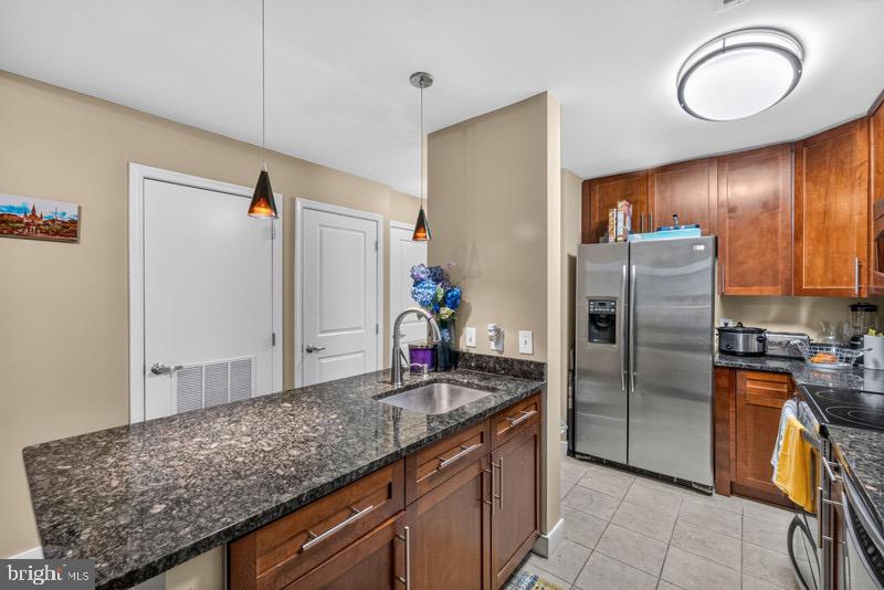 ONE NATIONAL HARBOR CONDOMINIUM - Residential