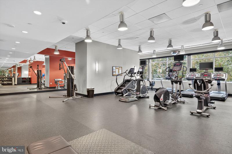 ONE NATIONAL HARBOR CONDOMINIUM - Residential