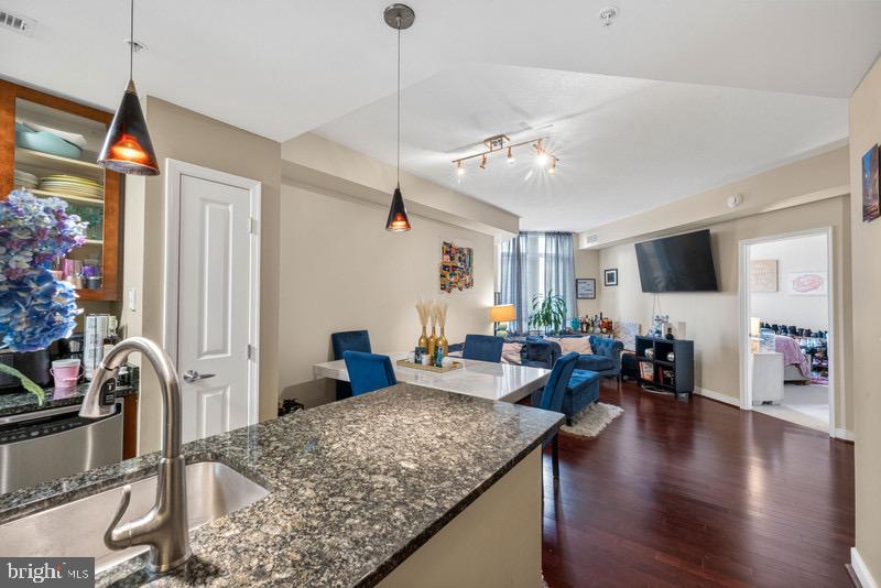 ONE NATIONAL HARBOR CONDOMINIUM - Residential