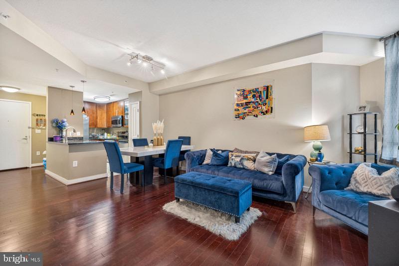 ONE NATIONAL HARBOR CONDOMINIUM - Residential