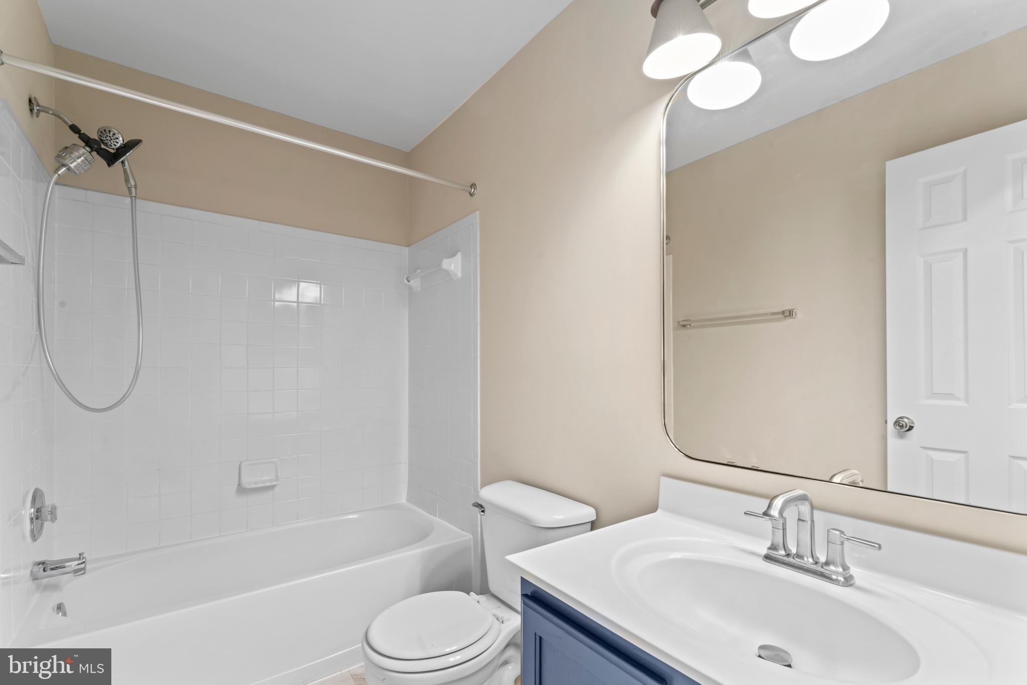 GROVEWOOD - Residential