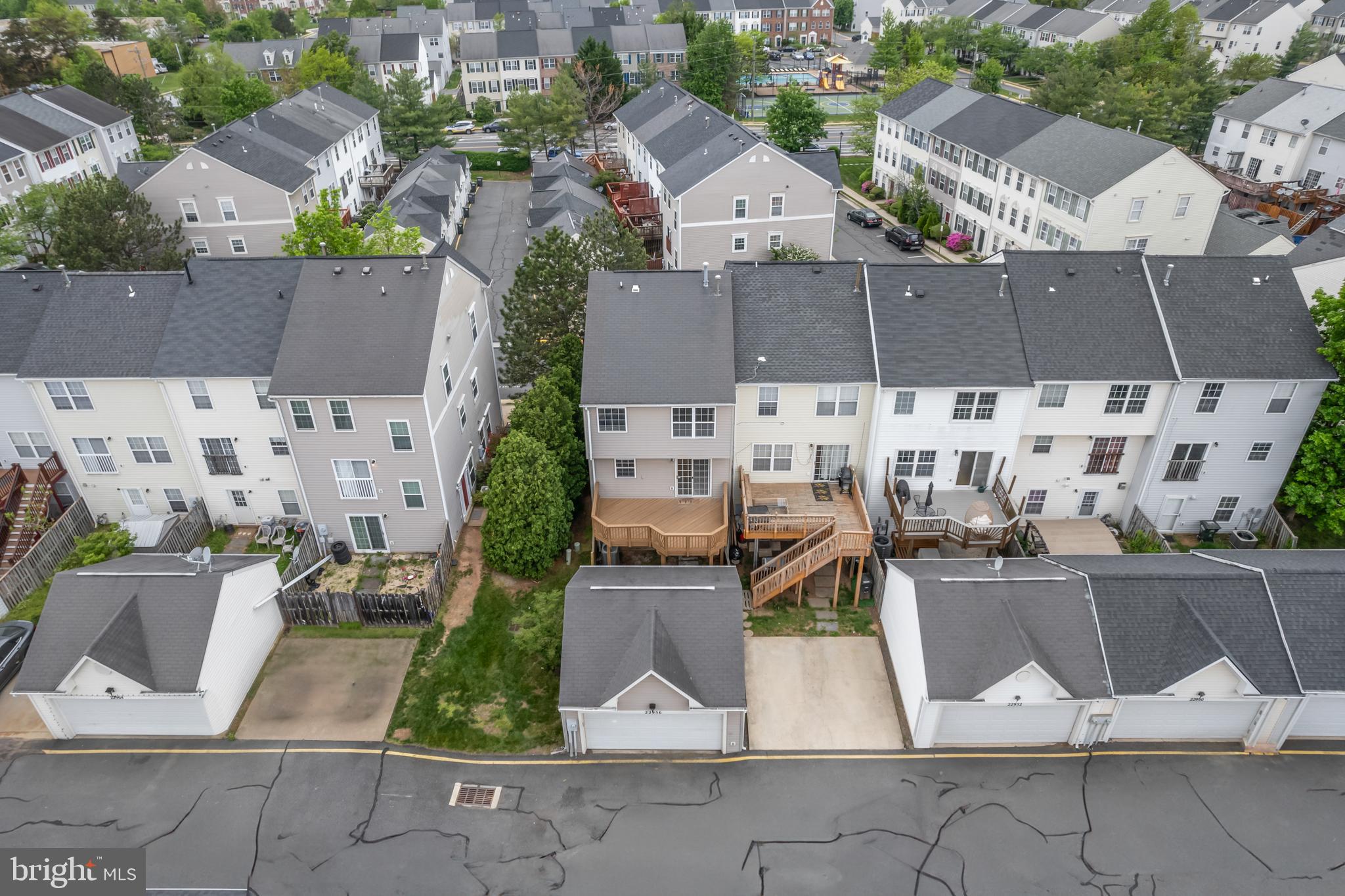 GROVEWOOD - Residential