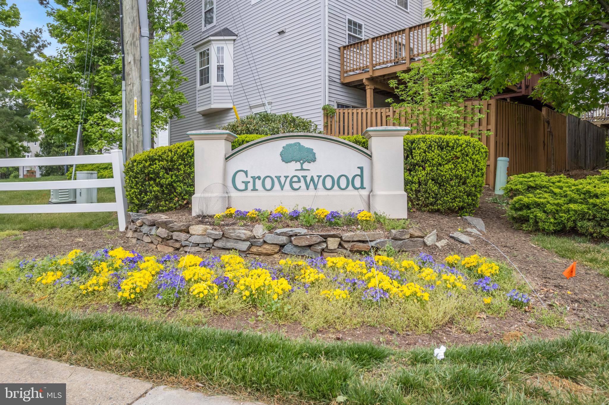 GROVEWOOD - Residential