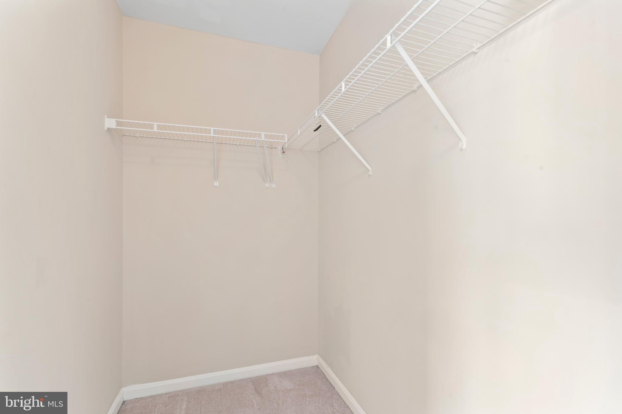 GROVEWOOD - Residential