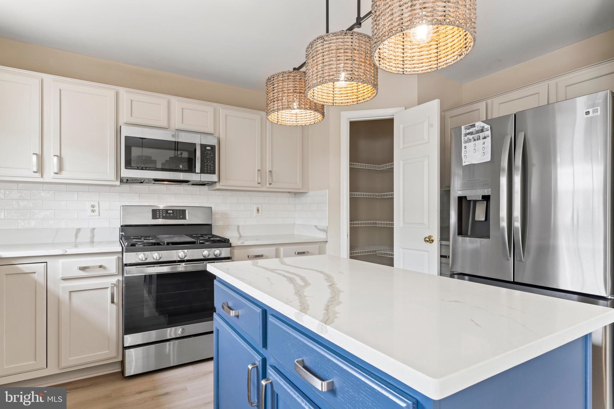 GROVEWOOD - Residential