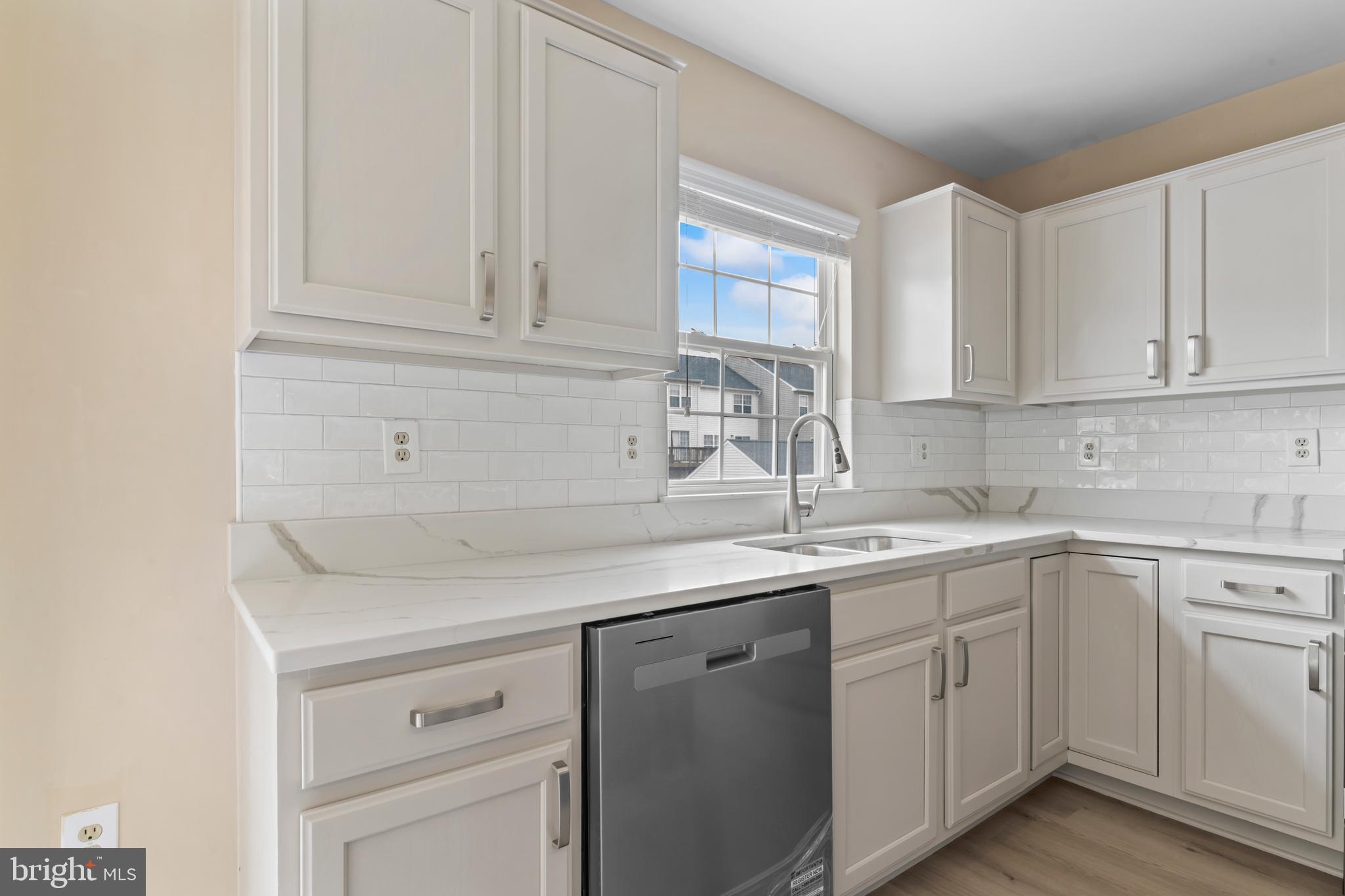 GROVEWOOD - Residential