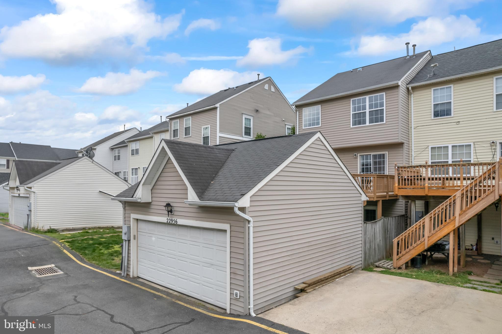 GROVEWOOD - Residential