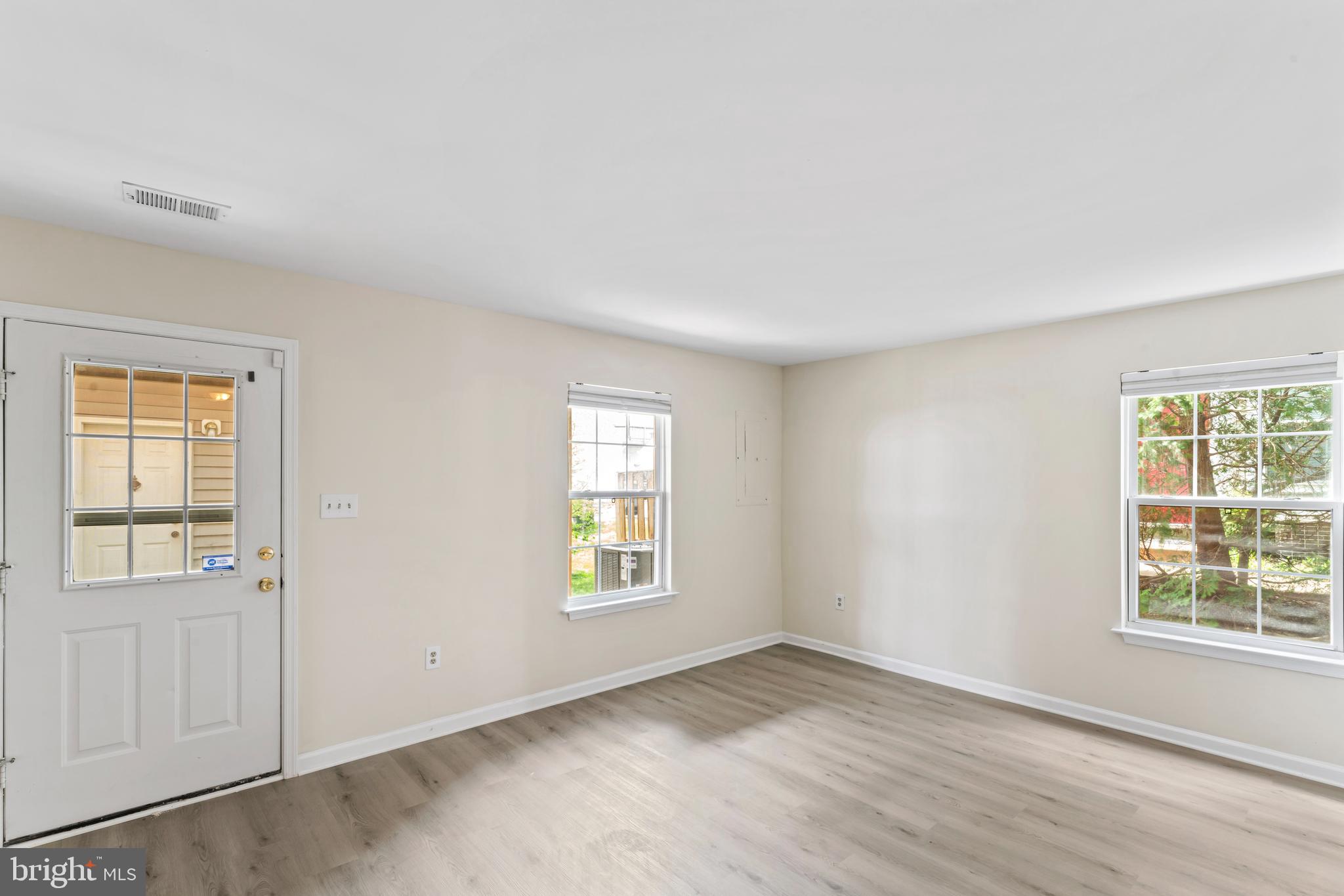 GROVEWOOD - Residential