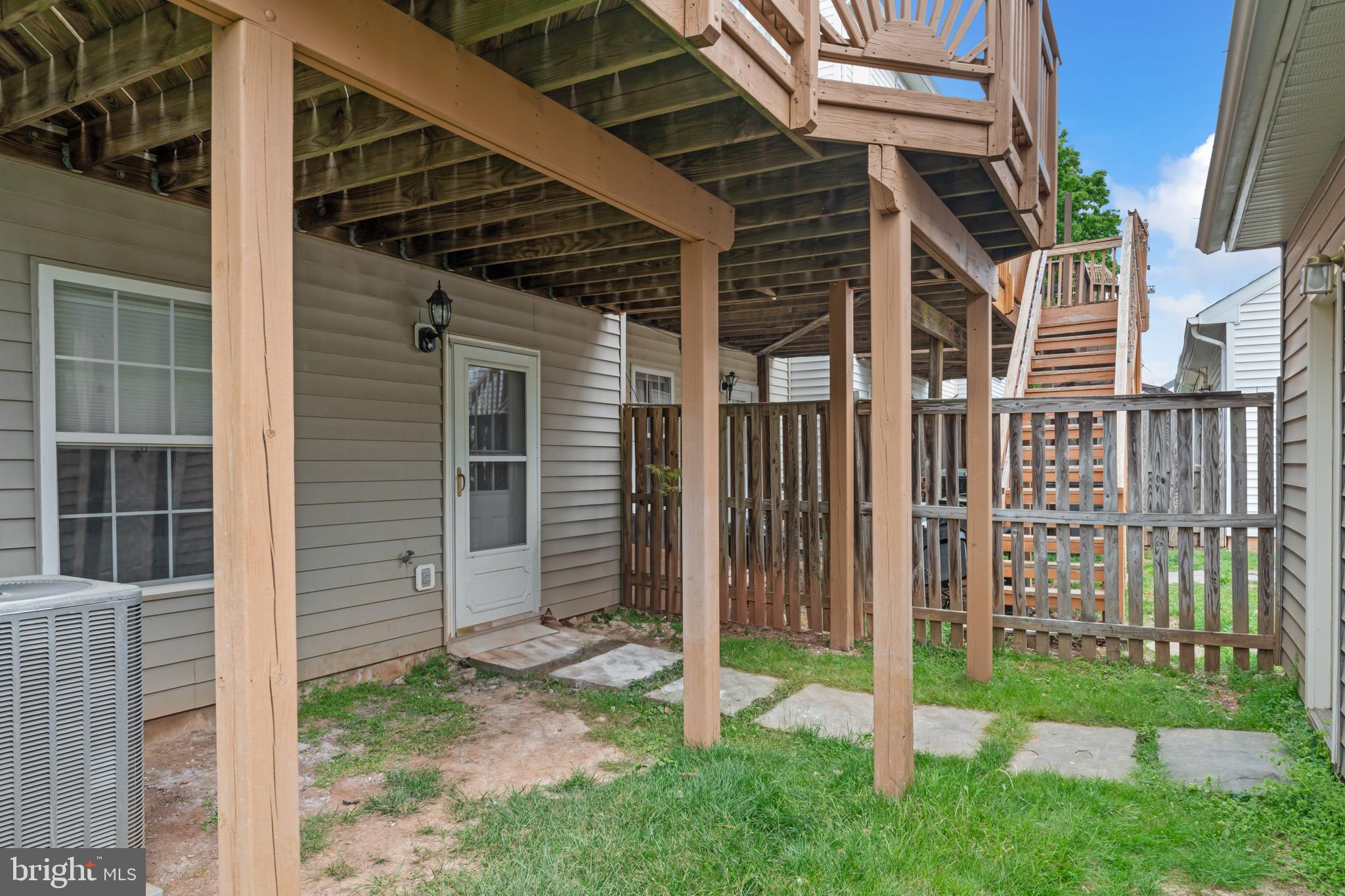 GROVEWOOD - Residential