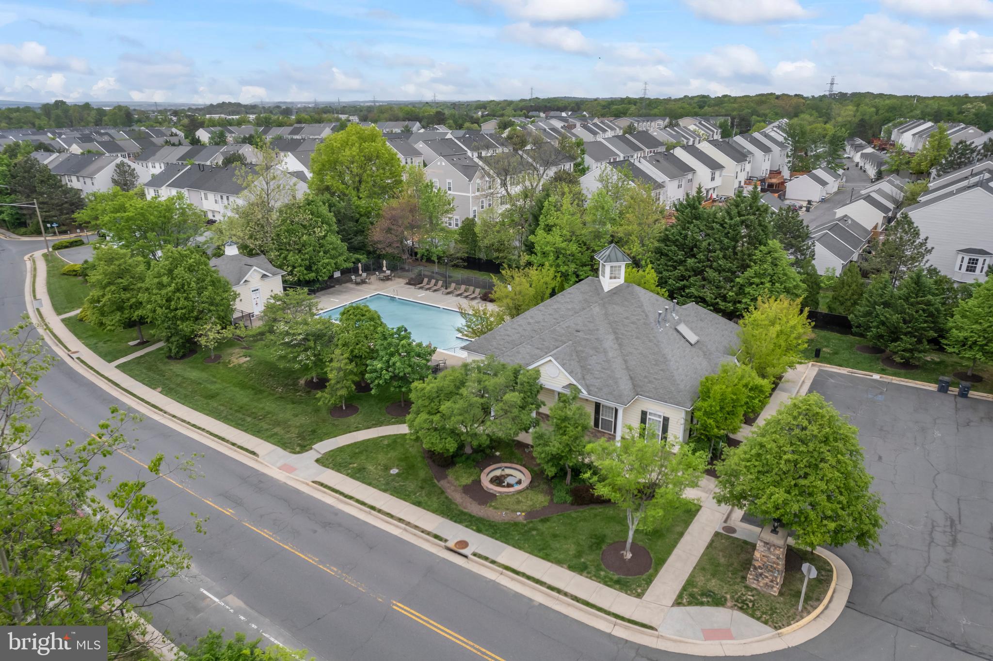 GROVEWOOD - Residential