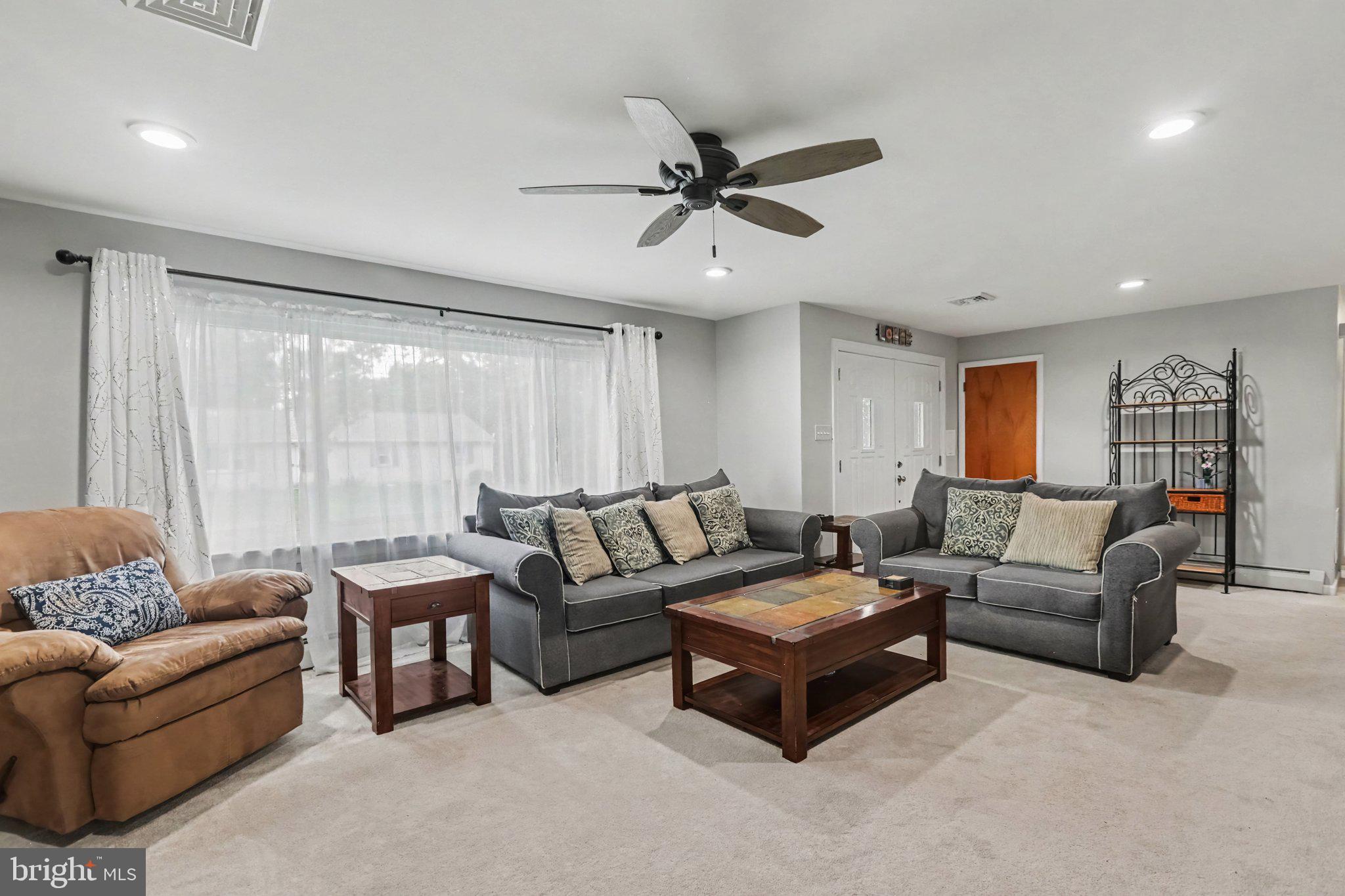 7710 MANOR DRIVE