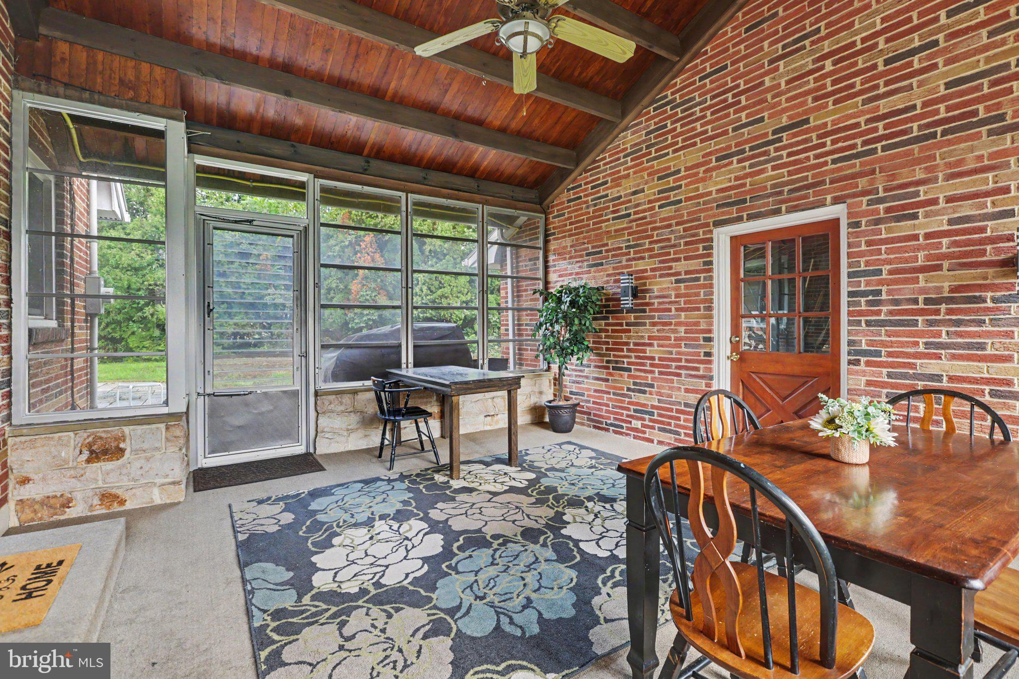 7710 MANOR DRIVE